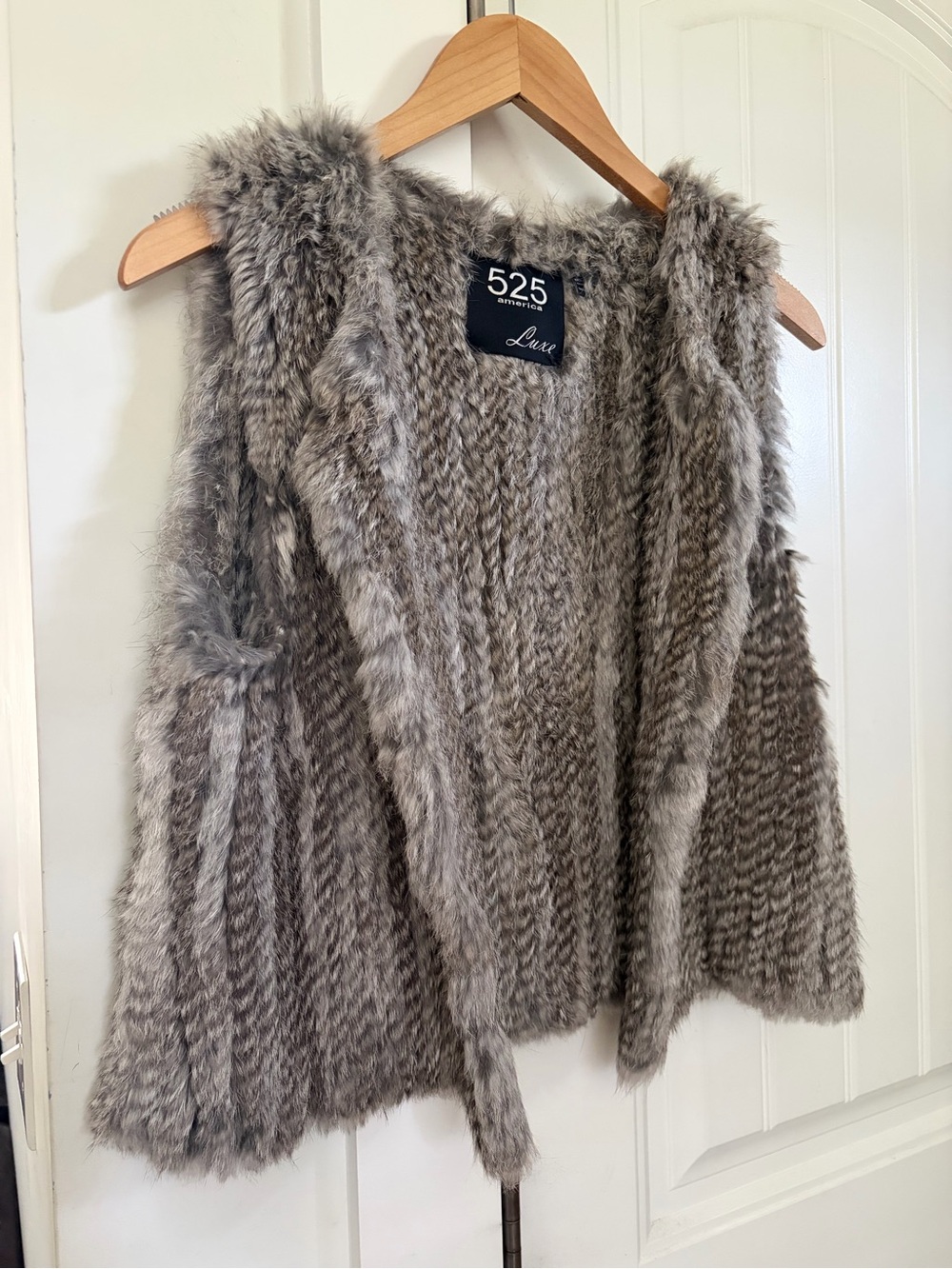 525 America Luxe Gray Genuine Rabbit Fur Vest Size S